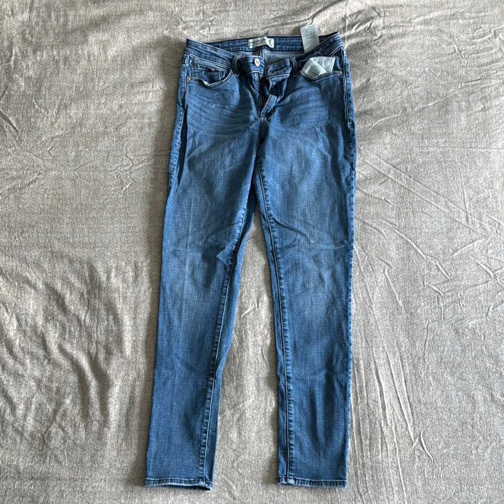 Abercrombie & Fitch Women’s Blue Jeans Sz 29/8